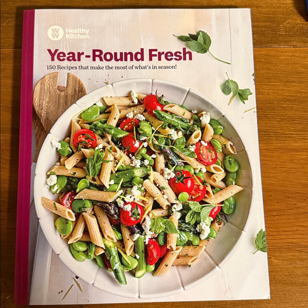 Weight Watchers Year Round Fresh Cookbook and Cook Up Comfort